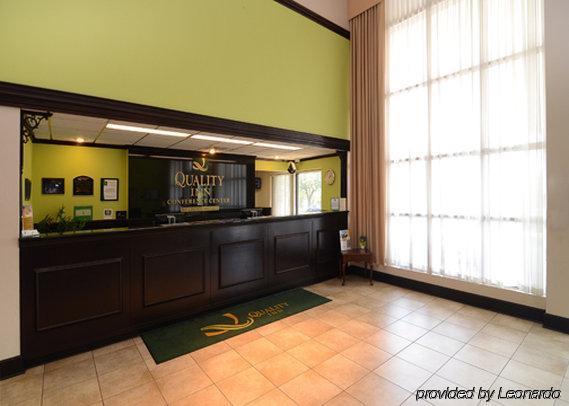 Quality Inn & Conference Center Акрон Интерьер фото